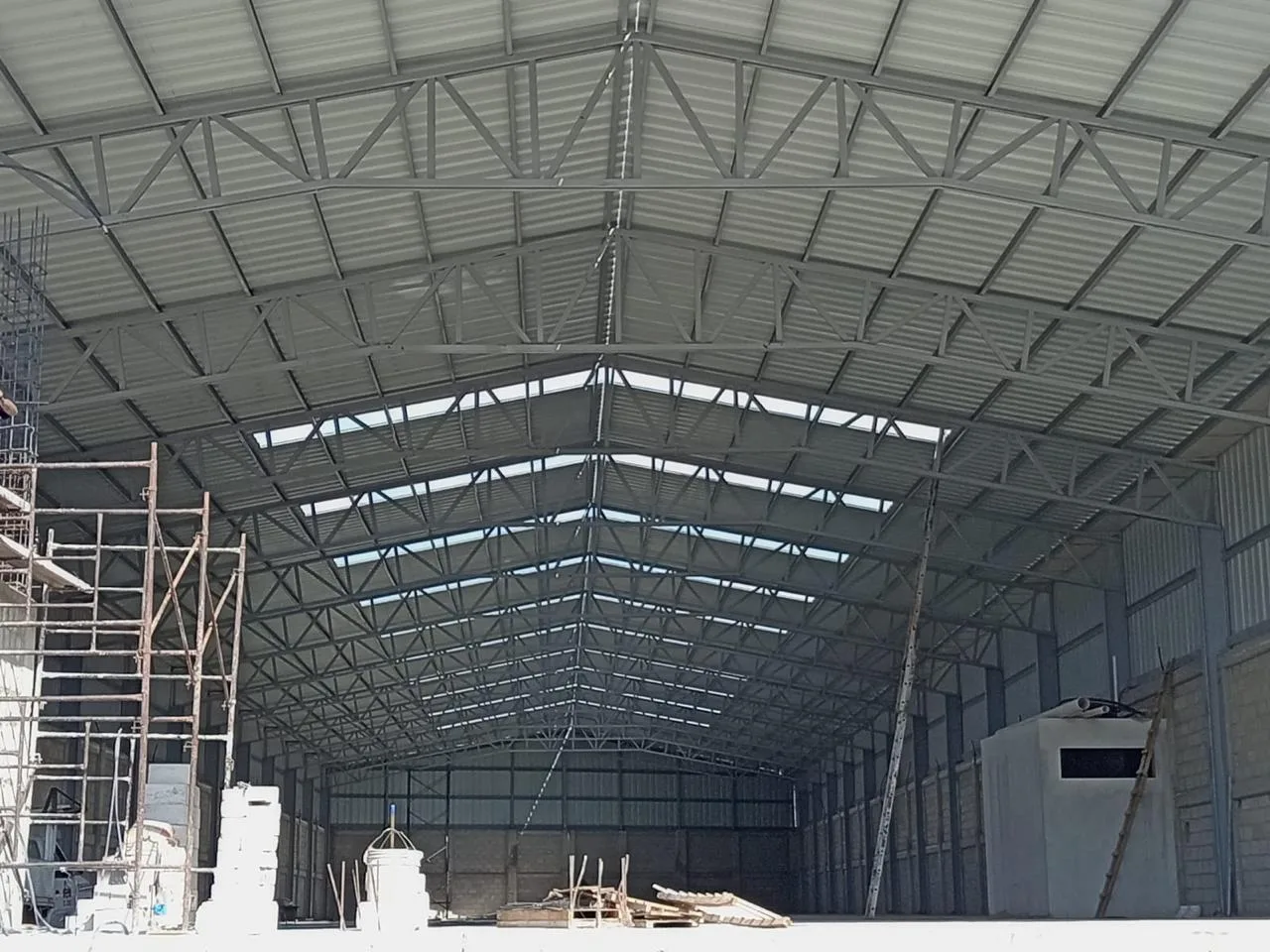 Spacious construction interior for Aquí Tu Remodelación in Sahuayo, Michoacán.